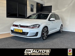 Volkswagen Golf - 2.0 TSI GTI PARELMOER l PANO l DSG l 220PK l ACC l 19'' l