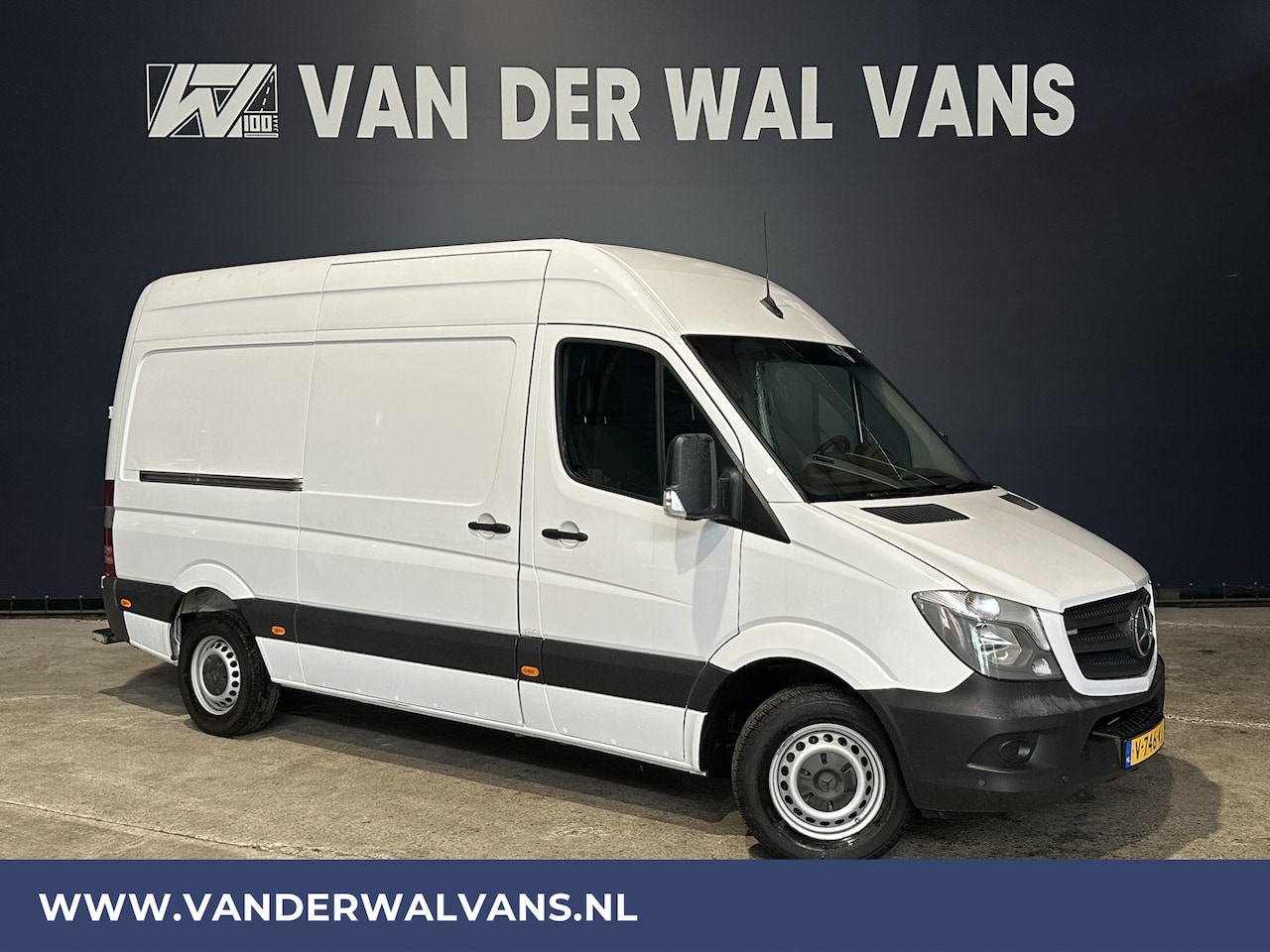 Mercedes-Benz Sprinter - 316 CDI 163 pk L2H2 Euro6 ** Airco | Cruisecontrol | 2800kg Trekhaak Parkeersensoren - AutoWereld.nl