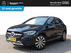 Mercedes-Benz GLA-Klasse - 180 Premium Luxury Line Automaat | Distronic | Achteruitrijcamera | Spoorassistent | Panor