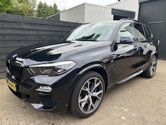 BMW X5 - XDrive45e, M-sport, Pano, M-stoelen, H/K