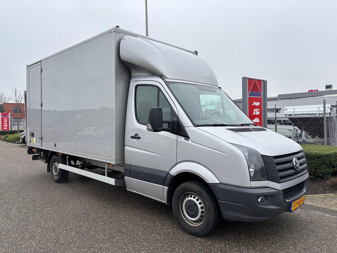 Volkswagen Crafter - 35 2.0 TDI L3H2 | Laadklep DHollandia | Trekhaak | Bakwagen | Cruise Control | NAVI | Airc - AutoWereld.nl
