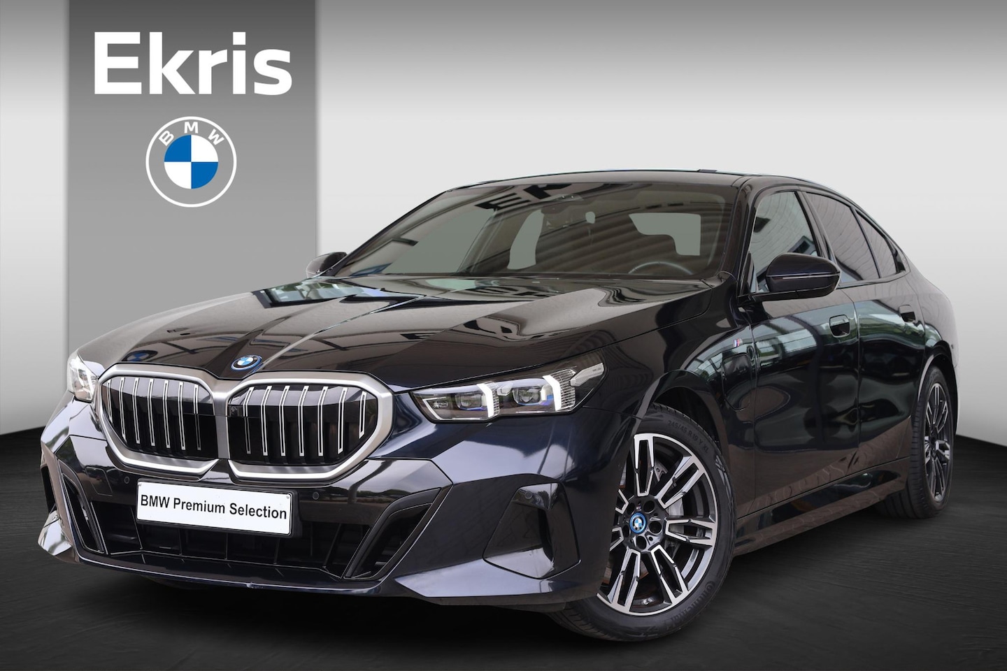 BMW 5-serie - Sedan 550e xDrive | M Sportpakket | Innovation Pack | Comfort Pack - AutoWereld.nl