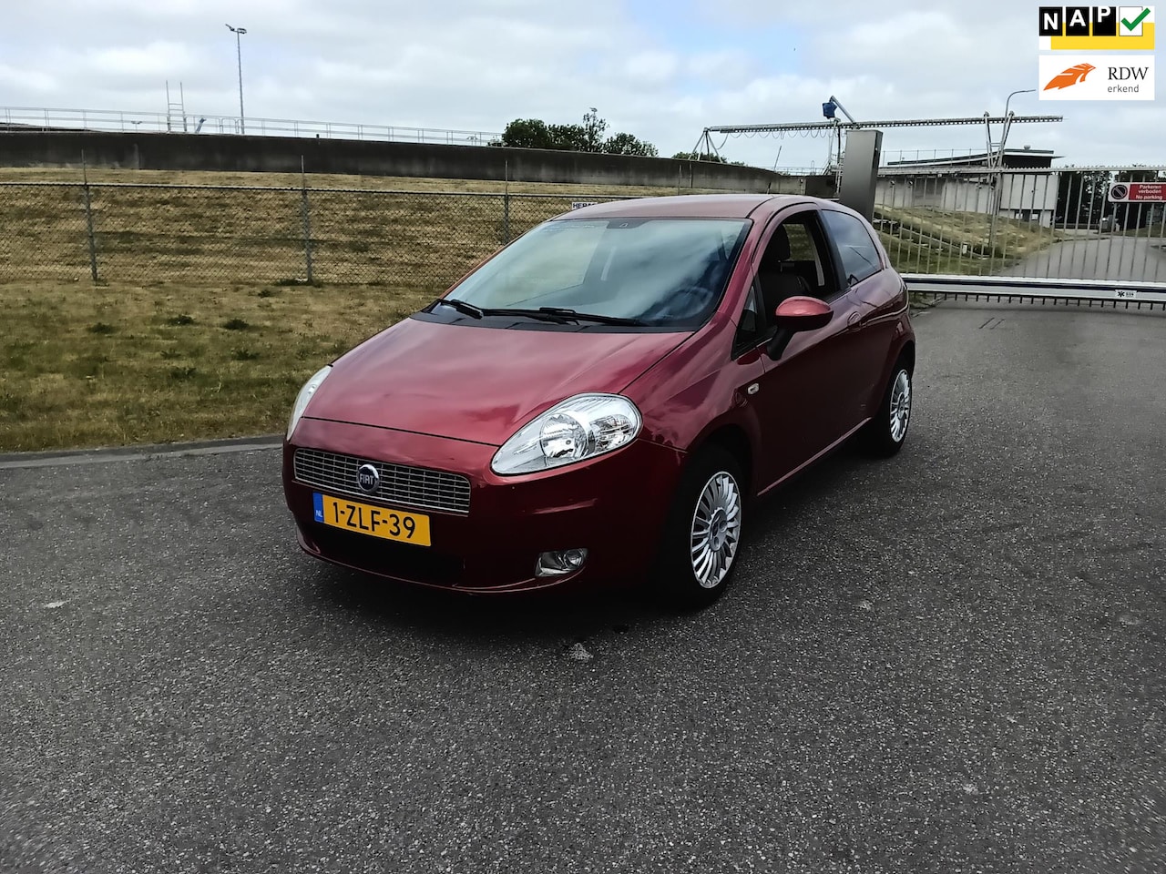 Fiat Grande Punto - 1.4 Edizione Blue & Me 1.4 Edizione Blue & Me - AutoWereld.nl