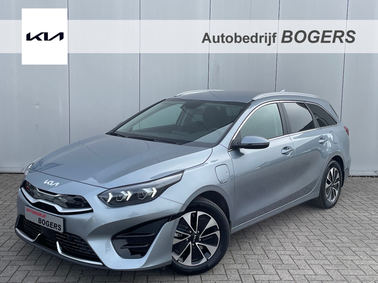 Kia Cee'd Sportswagon - Ceed 1.6 GDI PHEV DynamicLine Navigatie, Climate Control, Adaptive Cruise Control, Achteru - AutoWereld.nl