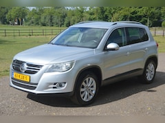 Volkswagen Tiguan - 1.4 TSI Sport&Style Clima Cruise Navi Trekhaak