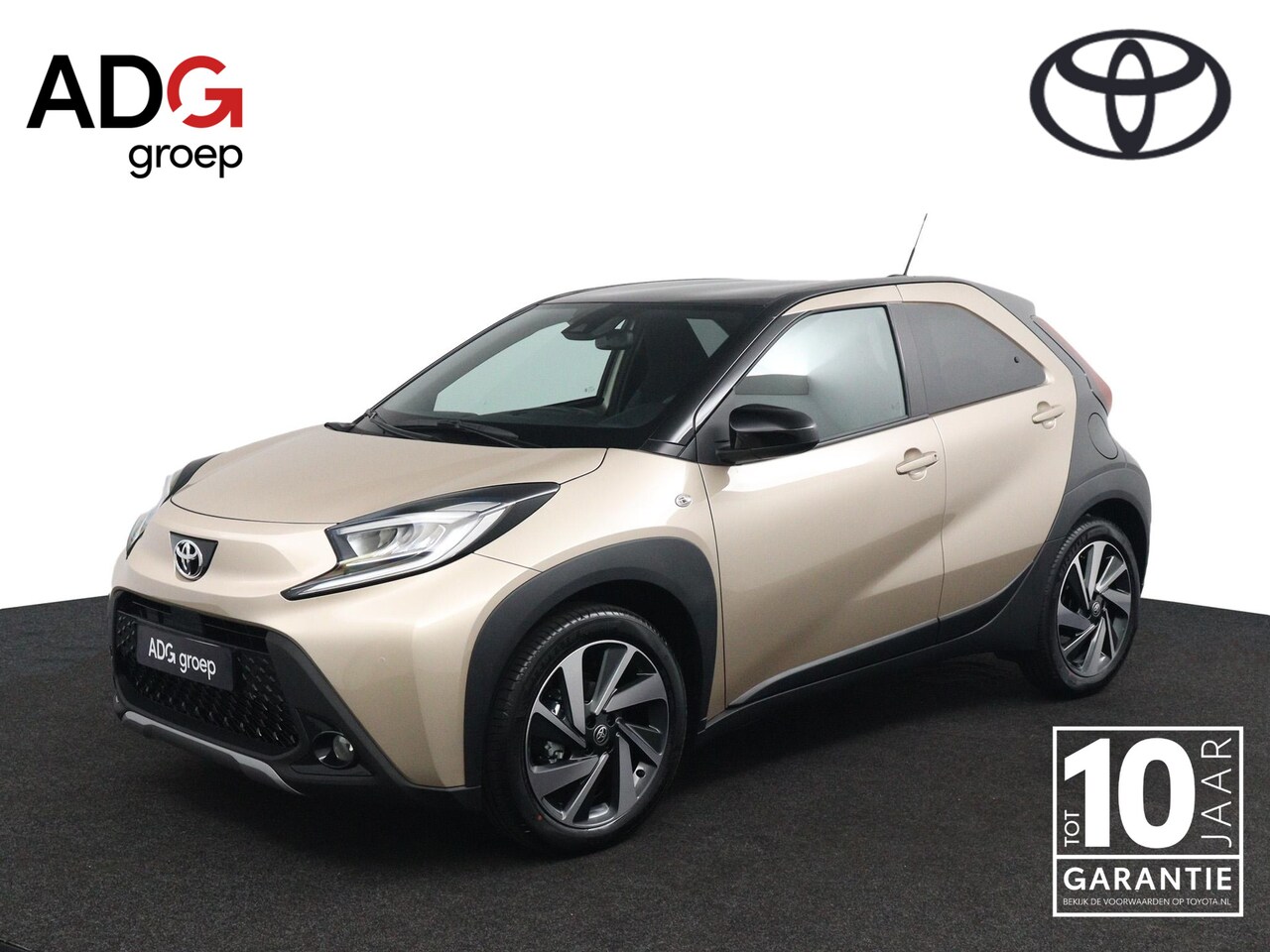 Toyota Aygo X - 1.0 VVT-i S-CVT Envy | Automaat | Parkeersensoren | Climate Control | Grootscherm Navigati - AutoWereld.nl