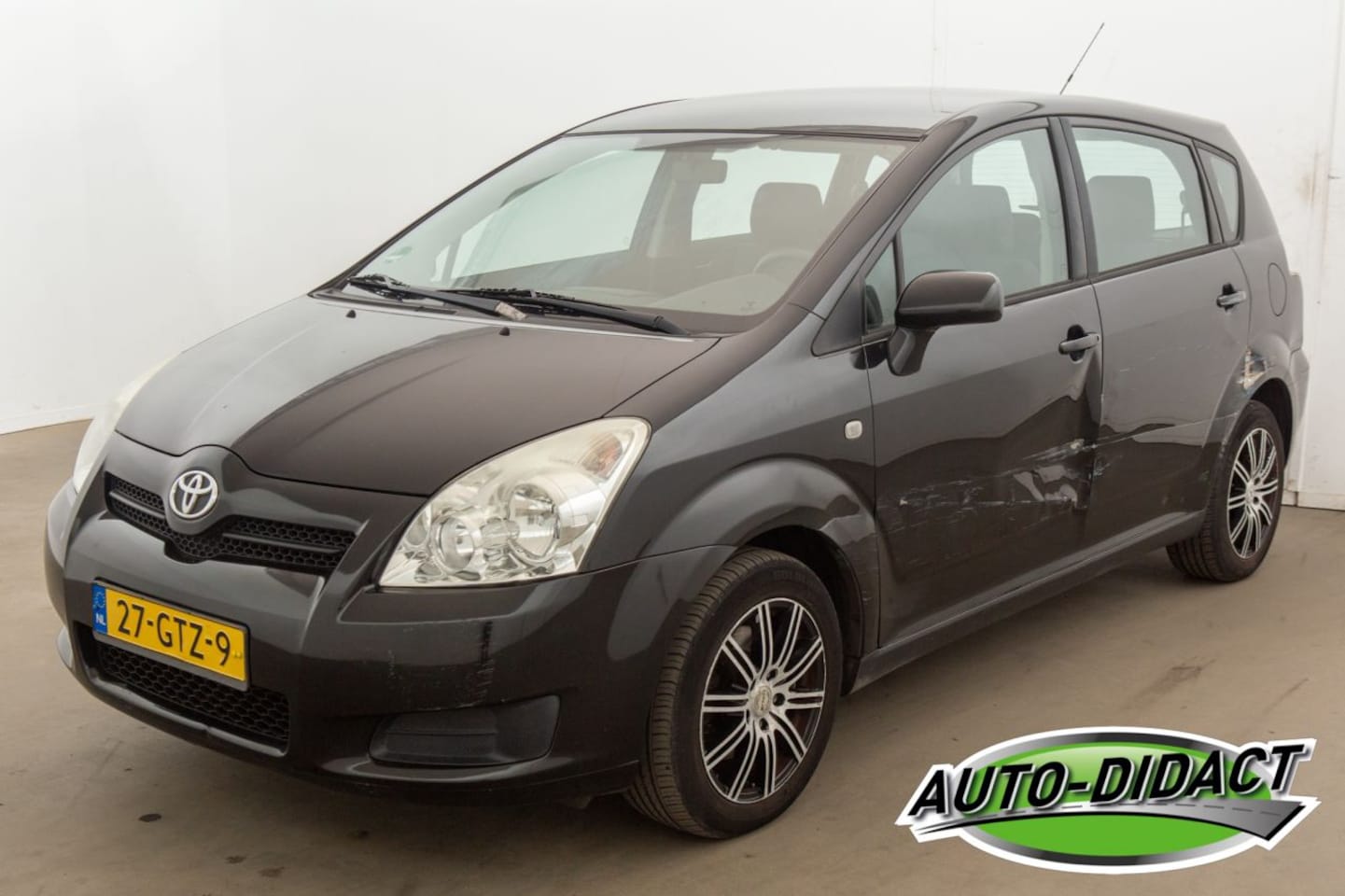 Toyota Corolla Cross - 1.6 VVT-i Terra Airco - AutoWereld.nl