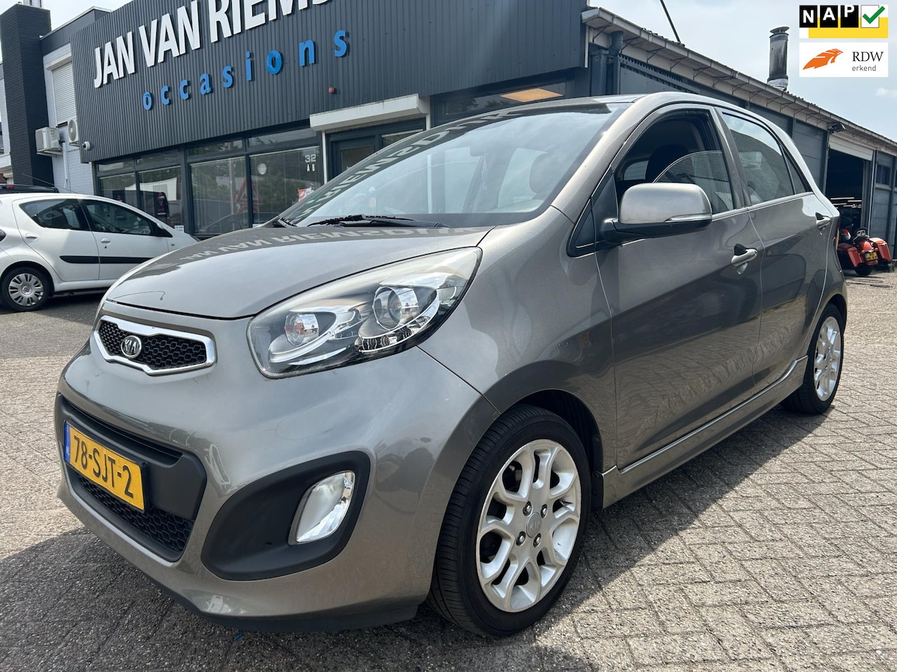 Kia Picanto - 1.0 CVVT Airco 5 drs APK 17-10-2025 aux usb LMV - AutoWereld.nl