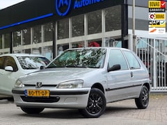 Peugeot 106 - 1.1 Accent APK Elek.ramen 2 sleutels Pioneer