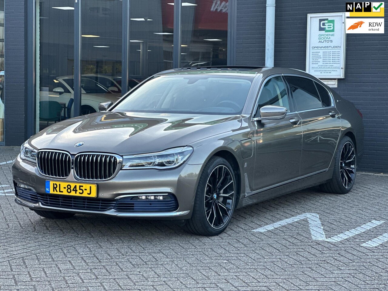 BMW 7-serie - 740Le iPerformance High Executive/PANO-DAK/360 CAMERA/NL-AUTO NAP!! - AutoWereld.nl