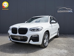 BMW X3 - xDrive20i Launch Edition High Executive Orig.NL / M-Sport / HiFi / Adaptive Cruise / Pano