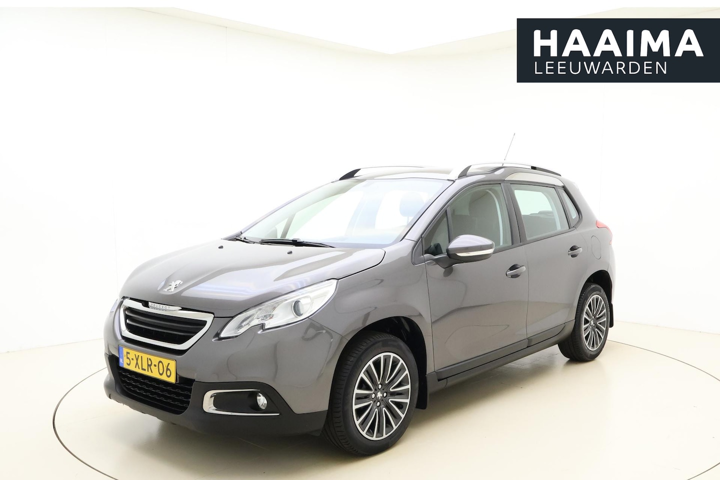 Peugeot 2008 - 1.6 VTi Active 120 PK | Handgeschakeld | Trekhaak | Touchscreen | Radio | Climate Control - AutoWereld.nl