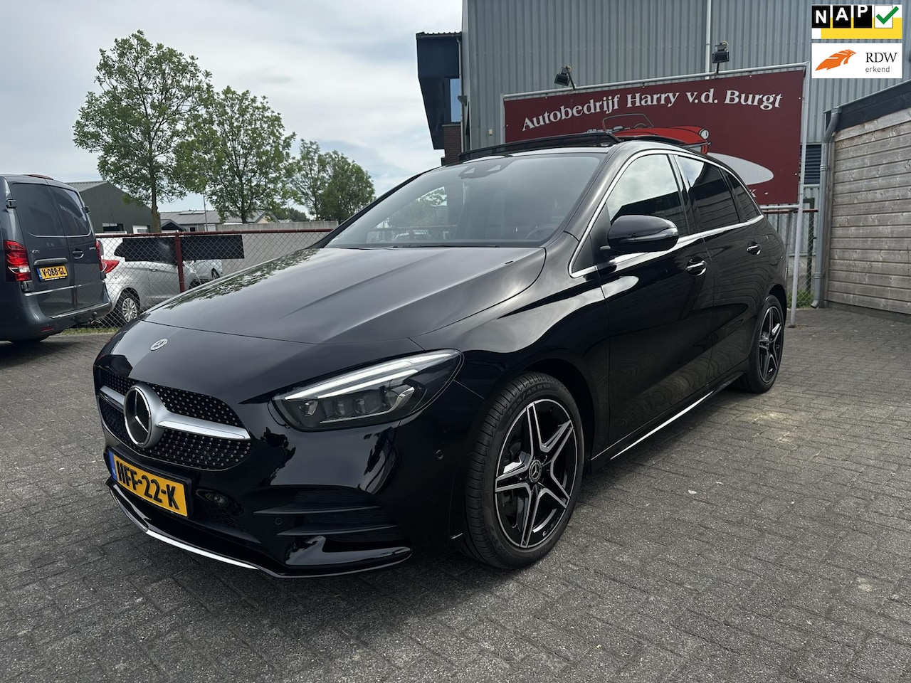 Mercedes-Benz B-klasse - 250 e AMG Line Panorama | Multibeam LED | Trekhaak Elektrisch Wegklapbaar - AutoWereld.nl