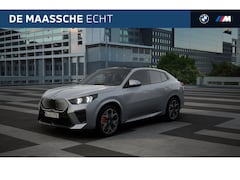 BMW iX2 - eDrive20 M Sport / Panoramadak / Trekhaak / Sportstoelen / Adaptieve LED / M Adaptief onde