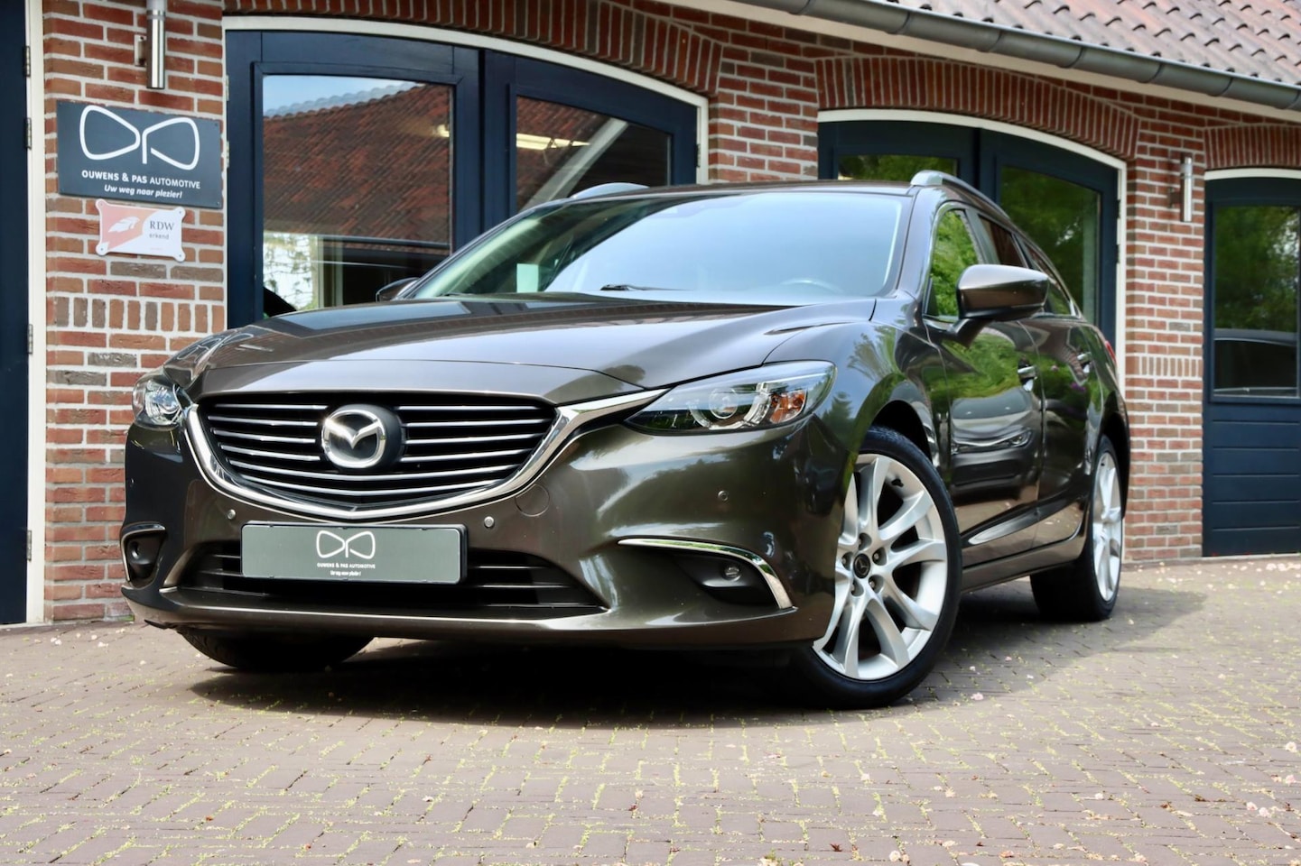 Mazda 6 Sportbreak - 2.0 SkyActiv-G 165 TS+ | BOSE | NAVIGATIE | CAMERA | STUURWIEL VERW. | 2E EIGENAAR - AutoWereld.nl