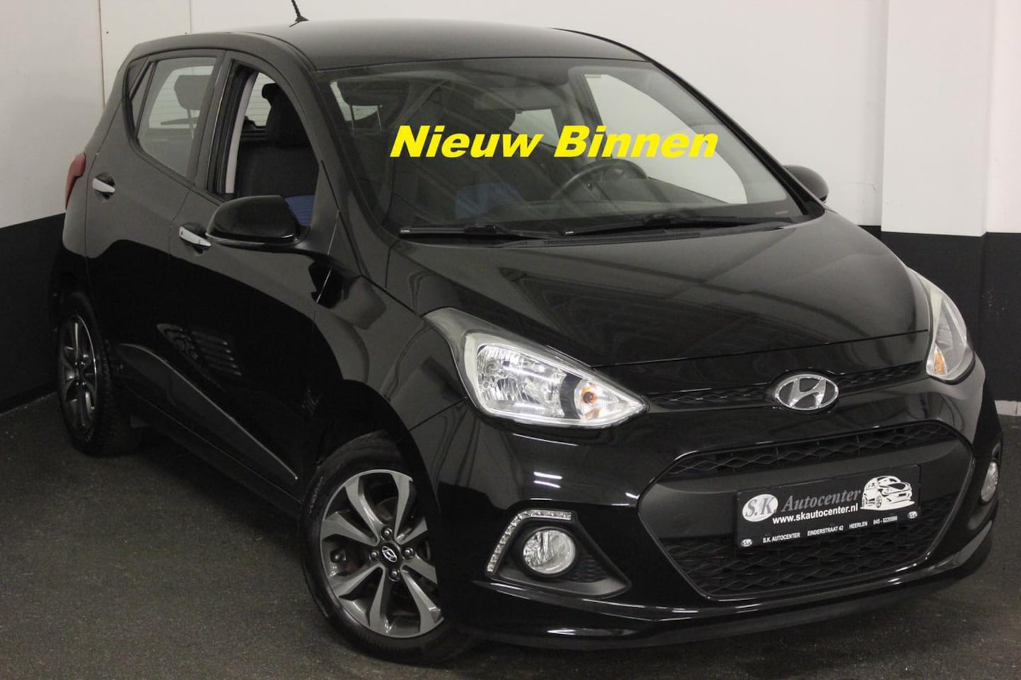 Hyundai i10 - 1.2 STYLE BLACK 1E EIGENAAR FULL OPTIE'S*MOOI - AutoWereld.nl