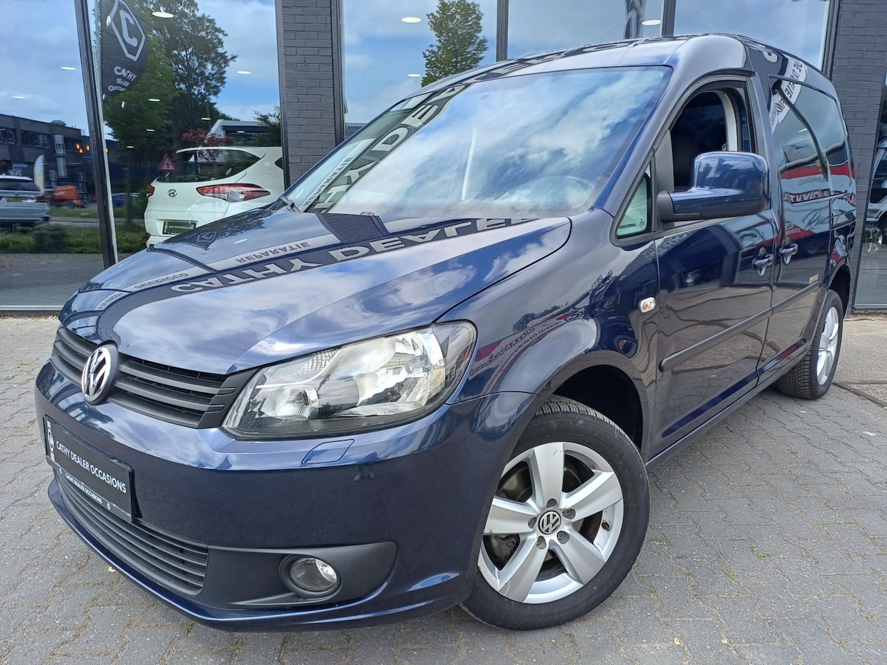 Volkswagen Caddy - Combi 5-Persoons 1.2 TSI 105PK Highline Roncalli NAV Apple Carplay Climate Cruise Lm-Velge - AutoWereld.nl