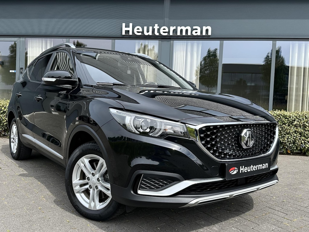 MG ZS - MG EV Luxury 45 kWh Privacy glas MG ZS EV Luxury 45 kWh - AutoWereld.nl
