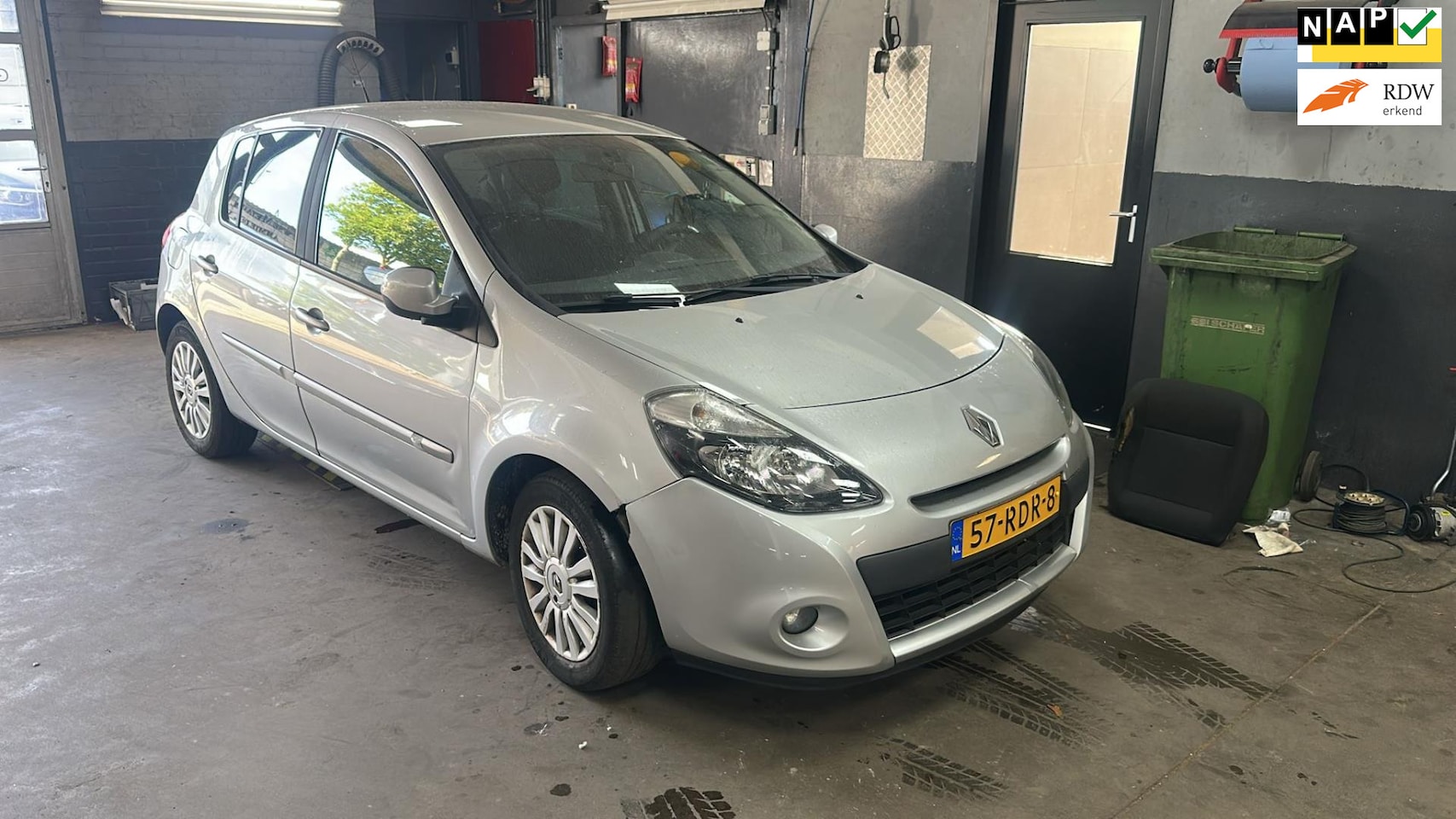 Renault Clio - 1.2 Collection 5-deurs AIRCO - AutoWereld.nl