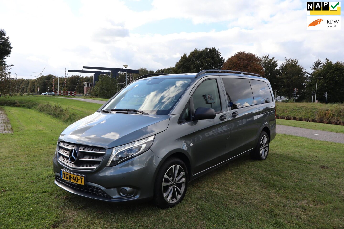 Mercedes-Benz Vito - 119 CDI Lang DC Comfort Automaat/2 Schuifdeuren - AutoWereld.nl