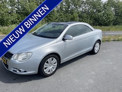 Volkswagen Eos - 2.0-16v FSI Cabriolet 6 Versn Dealer onderh