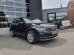 Volkswagen Tiguan - 1.4 TSI PHEV Hybride Elegance, zwenkbare trekhaak, camera, app connect, adaptive cruise co