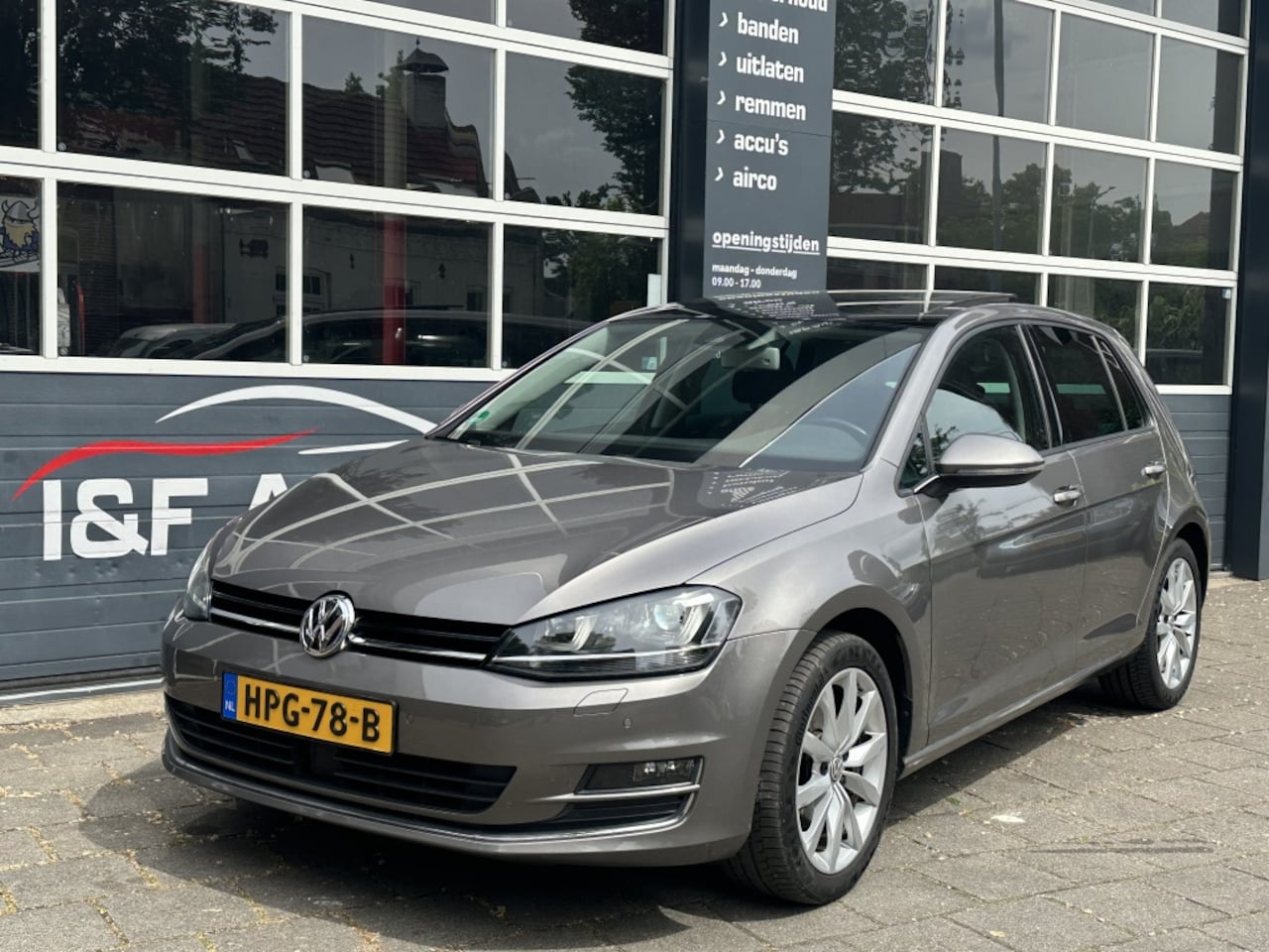 Volkswagen Golf - 1.4 TSI Highline Panorama Navi Half leder Xenon - AutoWereld.nl
