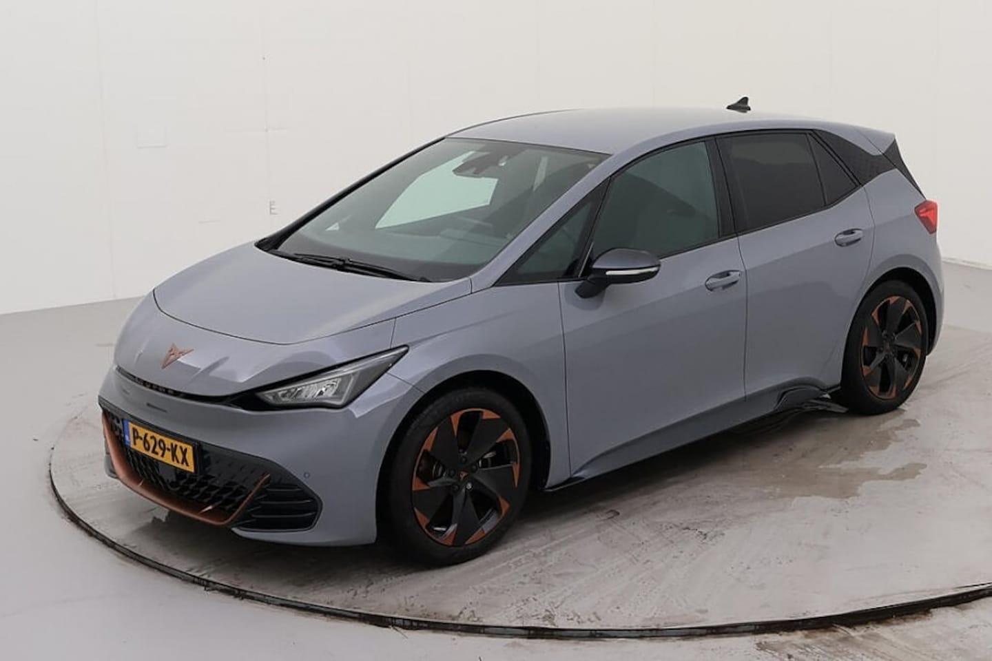 CUPRA Born - Performance One 62 kWh | Sportstoelen | Massage functie | - AutoWereld.nl