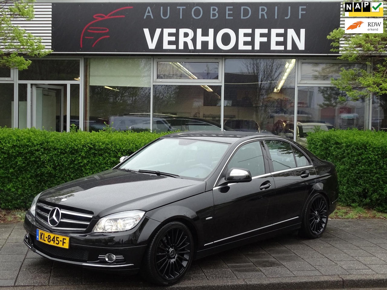 Mercedes-Benz C-klasse - 200 K - AUTOMAAT - STOELVERWARMING - CLIMATE / CRUISE - BLACK ON BLACK - AutoWereld.nl