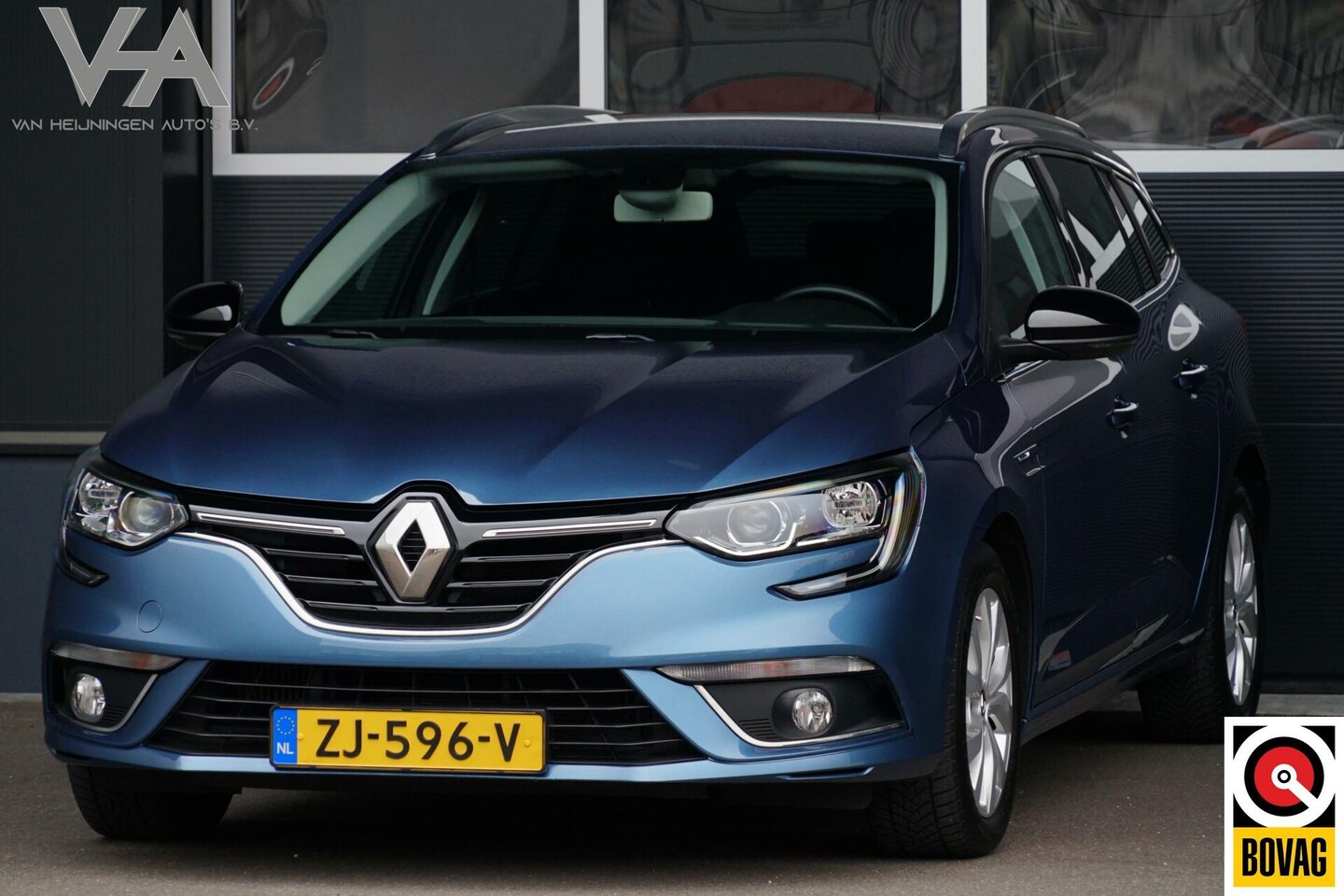 Renault Mégane Estate - 1.3 TCe Limited 1.3 TCe Limited, NL, trekhaak, CarPlay - AutoWereld.nl