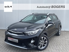 Kia Stonic - 1.0 T-GDi DynamicLine Navigatie, Airco, Cruise Control, 17"Lm, Trekhaak, Achteruitrijcamer
