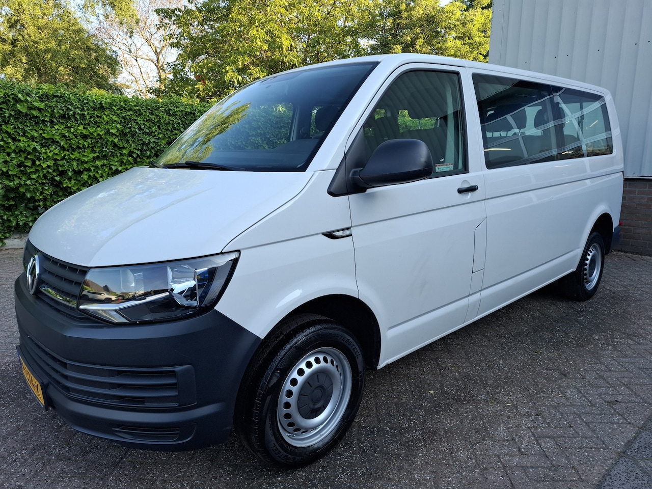 Volkswagen Transporter Kombi - 2.0TSI 20495.- INCL BTW 9-PERSOONS BENZINE 150PK - AutoWereld.nl