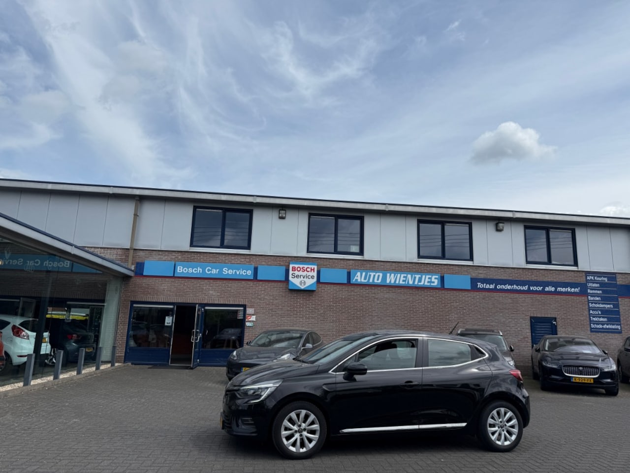 Renault Clio - 1.0 TCe | Intens 5-Drs | Airco | Cruise | Carplay - AutoWereld.nl