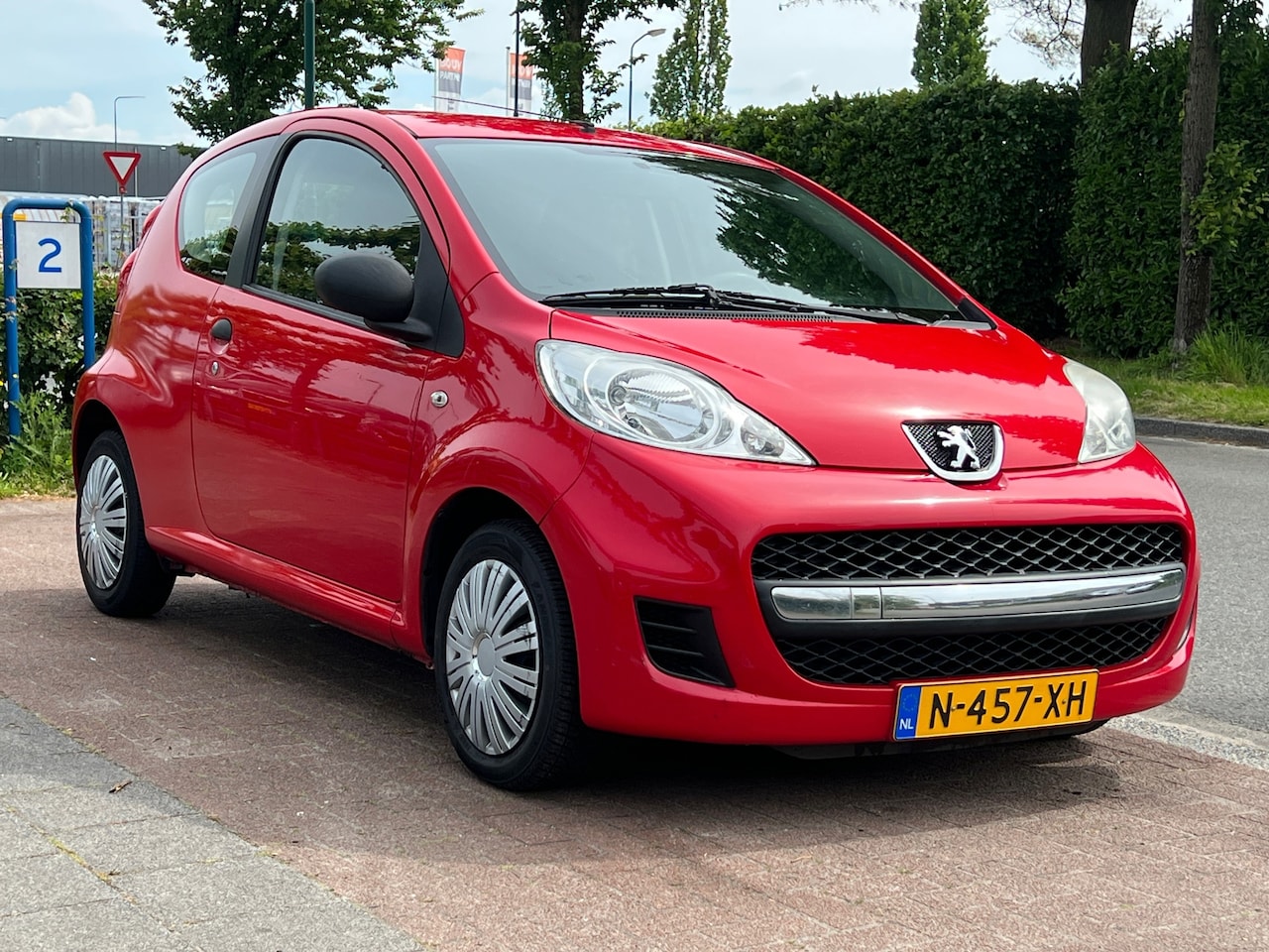 Peugeot 107 - 1.0-12V XR 1.0-12V XR - AutoWereld.nl