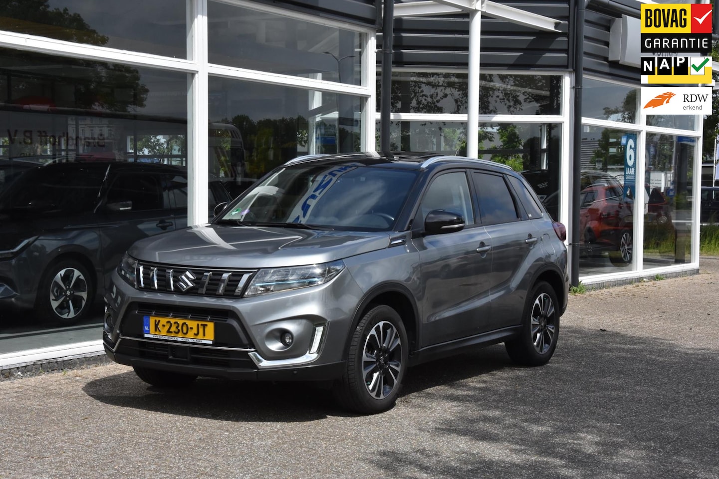 Suzuki Vitara - 1.4 Boosterjet Style Smart Hybrid AllGrip 1.4 Boosterjet Style Smart Hybrid AllGrip Sunroof - AutoWereld.nl