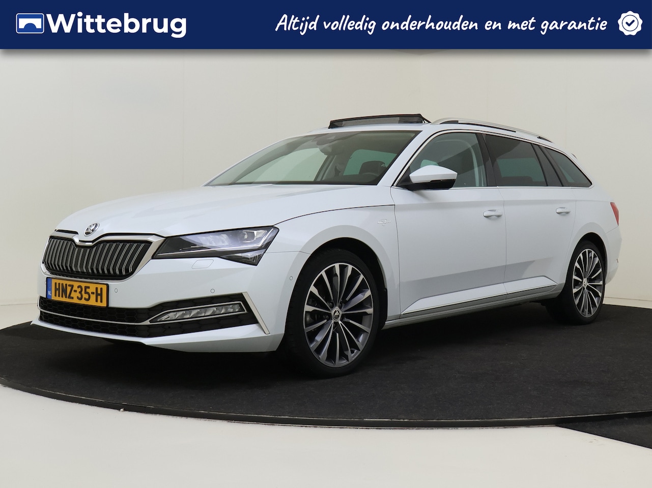 Skoda Superb Combi - 1.4 TSI iV Sportline Laurin & Klement Edition! - AutoWereld.nl