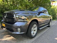 Dodge Ram 1500 - 5.7 V8 Marge , trekhaak, lm velgen, kleppensysteem