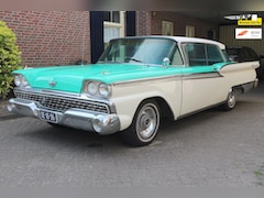 Ford Fairlane - 500 Harde en nette auto