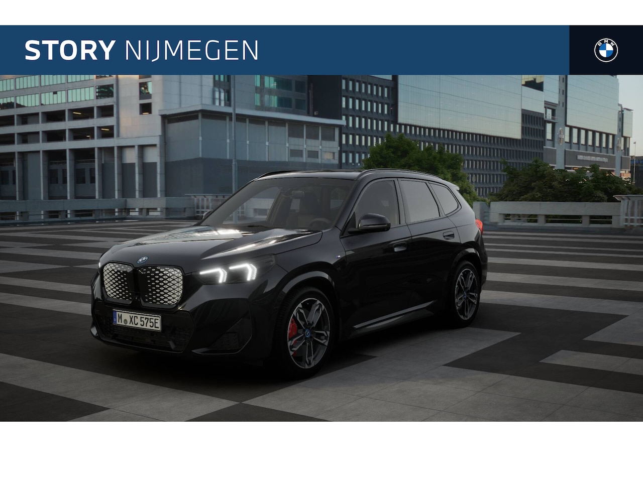 BMW iX1 - eDrive20 M Sport / Panoramadak / Sportstoelen / Adaptieve LED / M Adaptief onderstel / Com - AutoWereld.nl