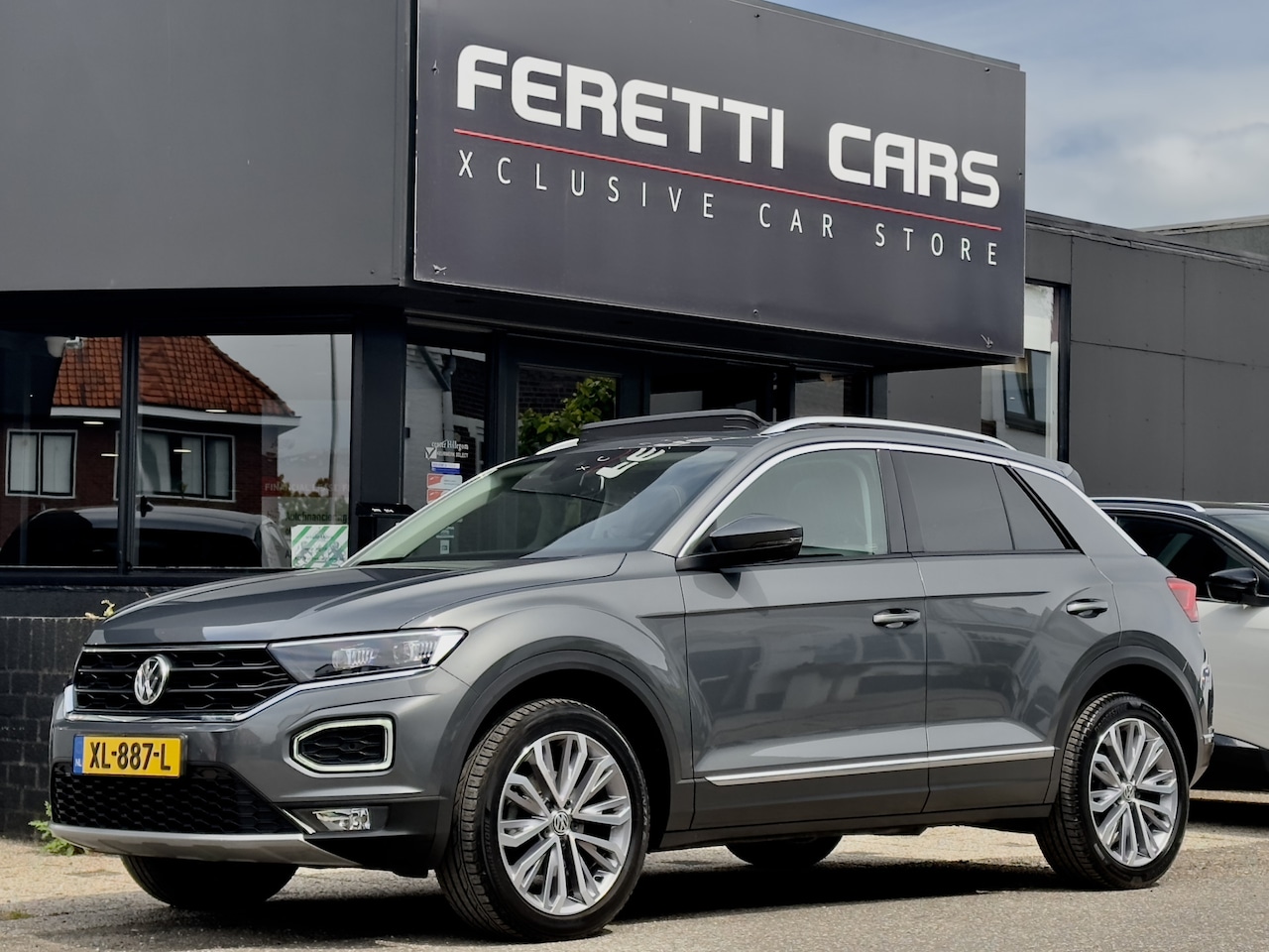 Volkswagen T-Roc - 1.5 TSI AUT7 SPORT PANODAK NAVI CAMERA DIGI-DASH APPLE-CARPLAY LED LMV PDC - AutoWereld.nl