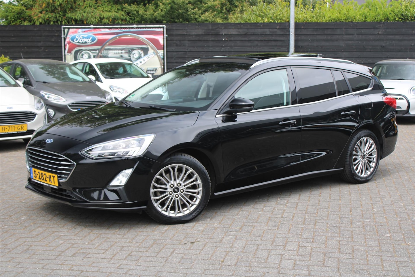 Ford Focus Wagon - 1.0 EcoBoost 125pk Titanium Business Wagon, Panoramadak, B&O, Electrische achterklep, Wint - AutoWereld.nl
