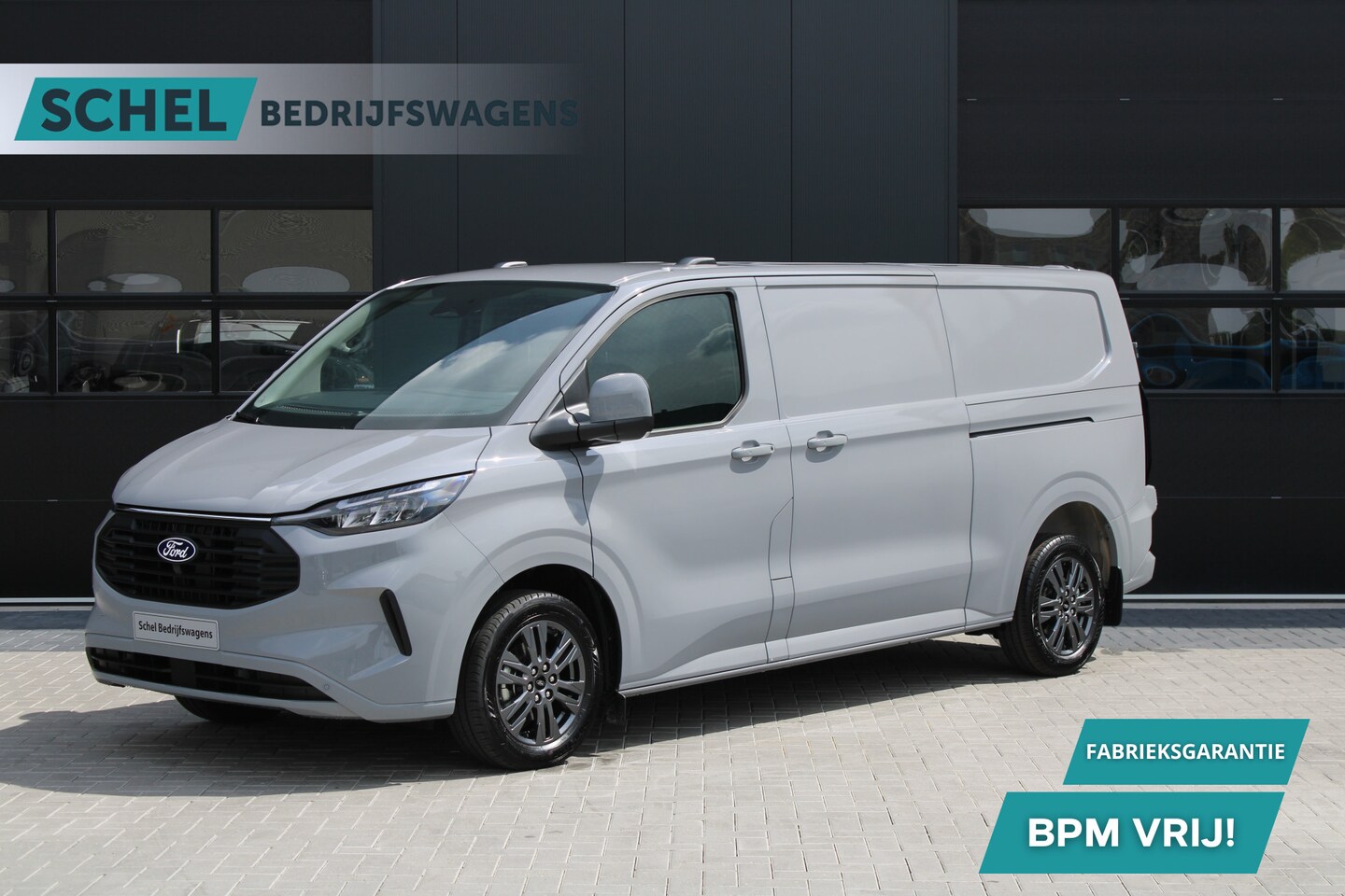 Ford Transit Custom - 320 2.0 TDCI L2H1 Limited 150pk - 2x Schuifdeur - Adaptive Cruise - Verwarmd stuur - Blind - AutoWereld.nl