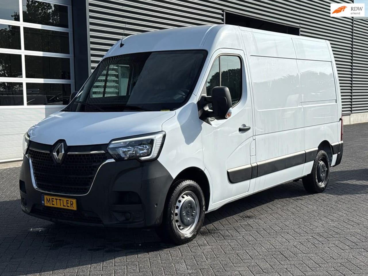 Renault Master - T35 2.3 dCi 150 L2H2 Energy Comfort T35 2.3 dCi 150 L2H2 Energy Comfort , Airco , PDC - AutoWereld.nl