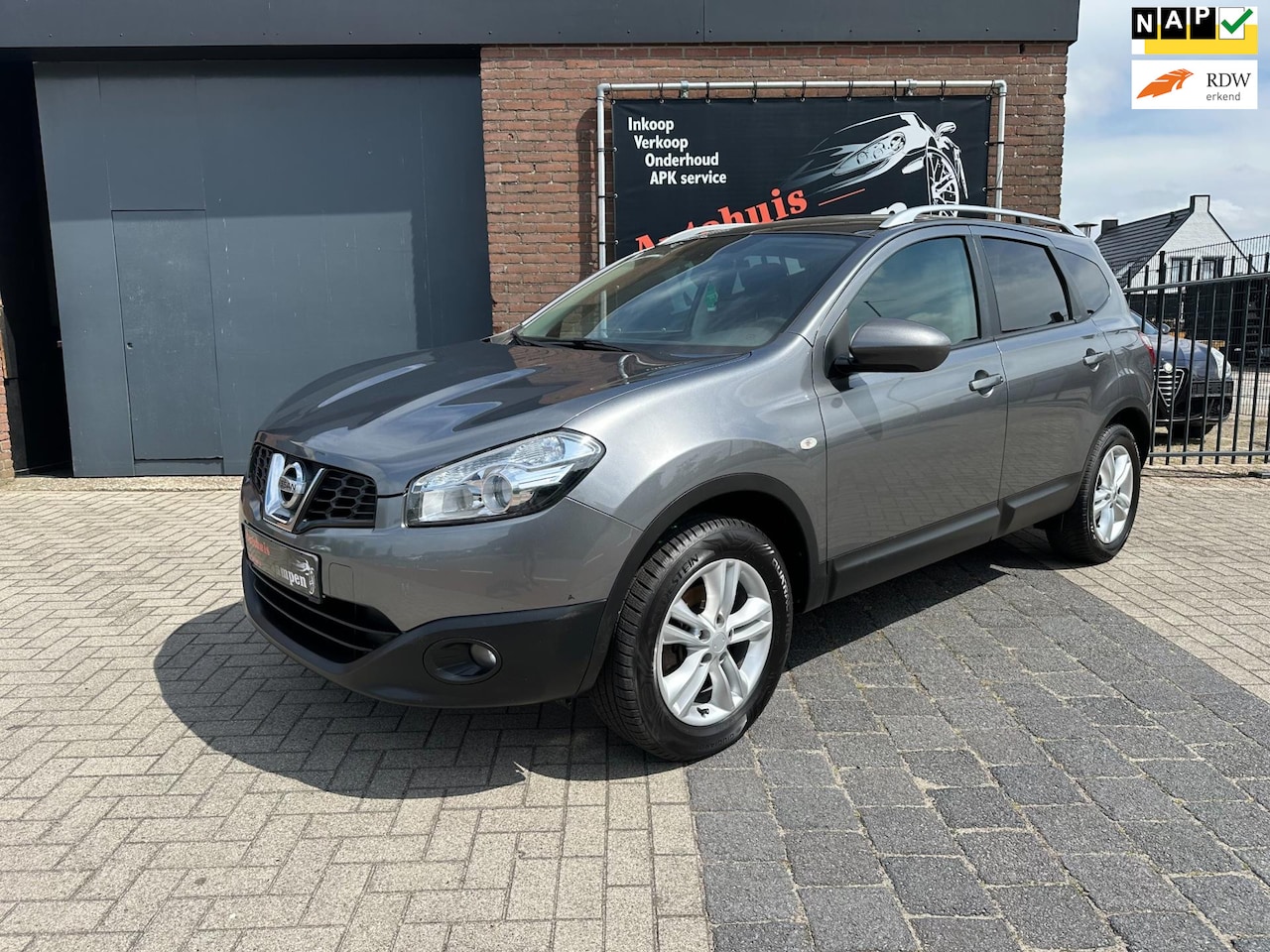 Nissan Qashqai+2 - 1.6 Optima*Panodak*Pdc*Ecc*Cruise Control - AutoWereld.nl