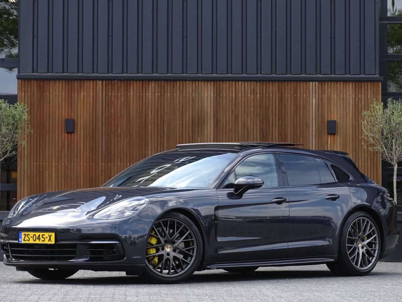 Porsche Panamera Sport Turismo - 2.9 4S 441PK / Sport Chrono / Bose / carbon / LED - AutoWereld.nl