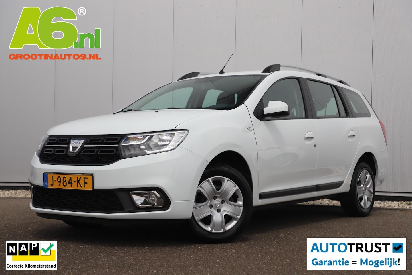 Dacia Logan MCV - 1.0 TCe Bi-Fuel Comfort Navigatie Achteruitrijcamera Carplay Android Airco Cruise Elektris - AutoWereld.nl