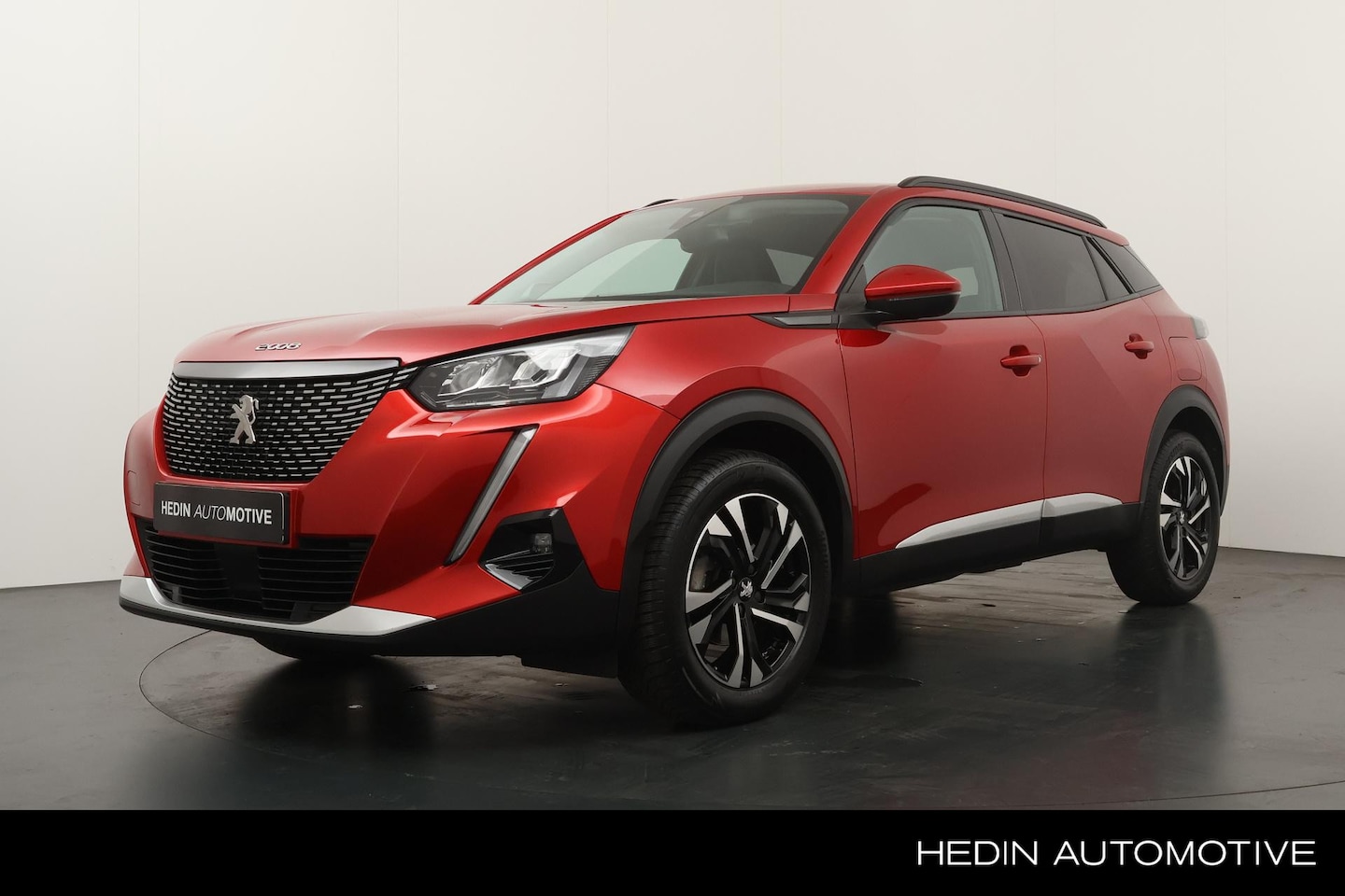 Peugeot 2008 - 1.2 130pk Allure Pack Automaat | Navigatie | Parkeer Camera | Cruise Control | LED Koplamp - AutoWereld.nl