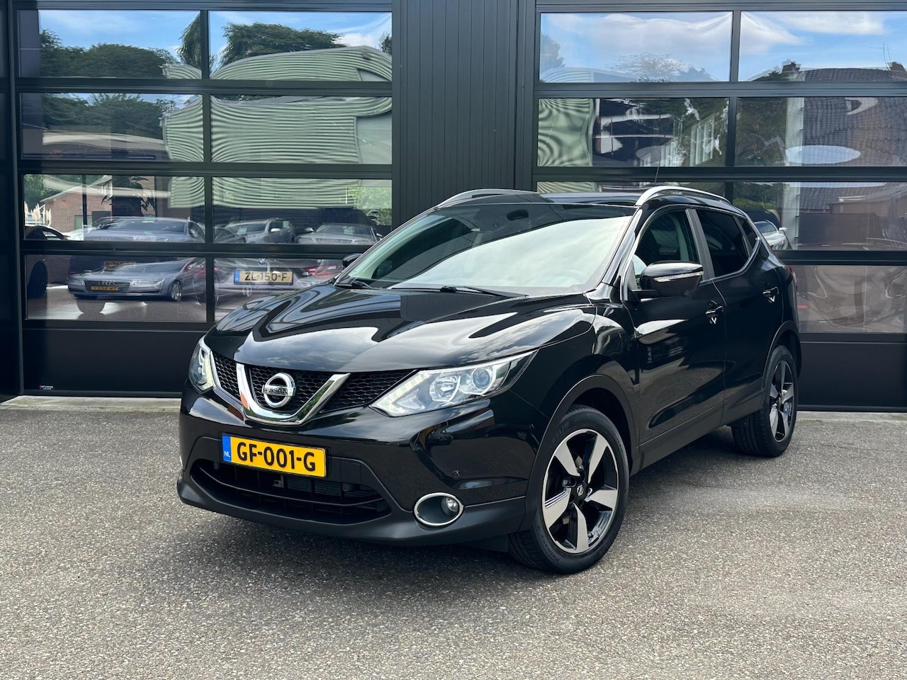 Nissan Qashqai - 1.2 Connect Edition Led Navi Camera Pano Cruise - AutoWereld.nl