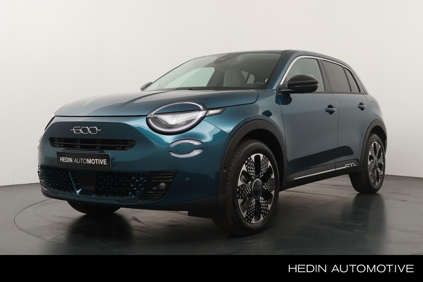 Fiat 600 - 1.2 Hybrid 136pk La Prima | Navigatie | Lederen bekleding | Adap. cruise control | LED | S - AutoWereld.nl
