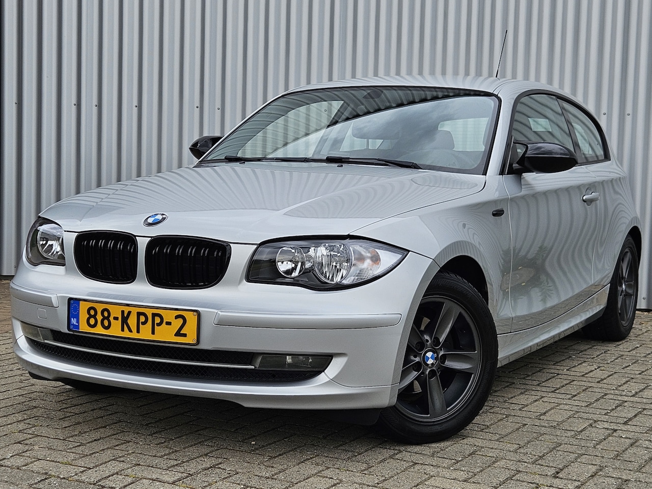 BMW 1-serie - 116i /Dealer Onderhouden/Cruise/Trekhaak/Airco! - AutoWereld.nl